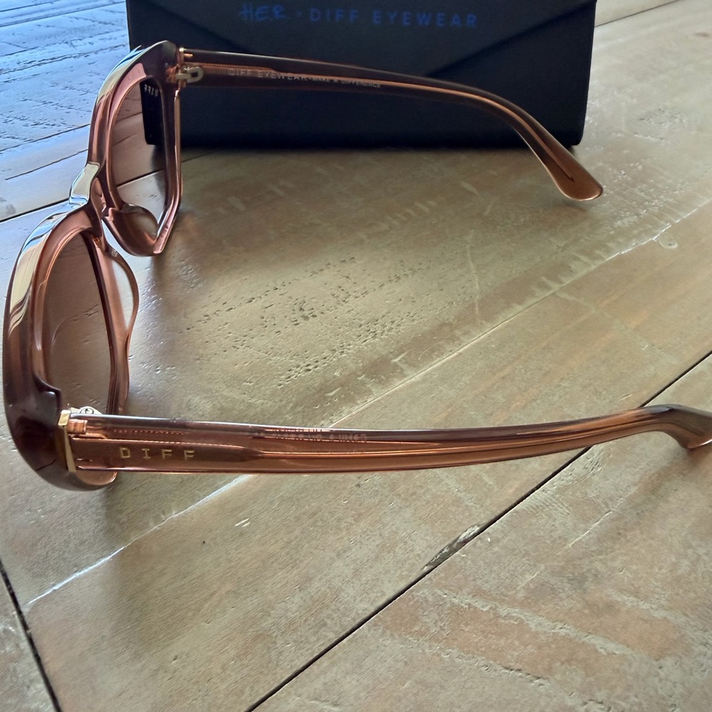 DIFF Eyewear Translucent Amber Square Sunglasses - image 2